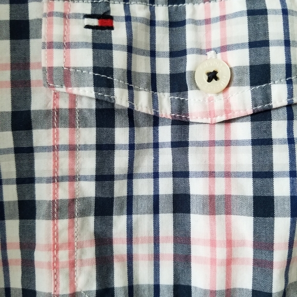 Tommy Hilfiger button down short sleeve - Picture 4 of 6